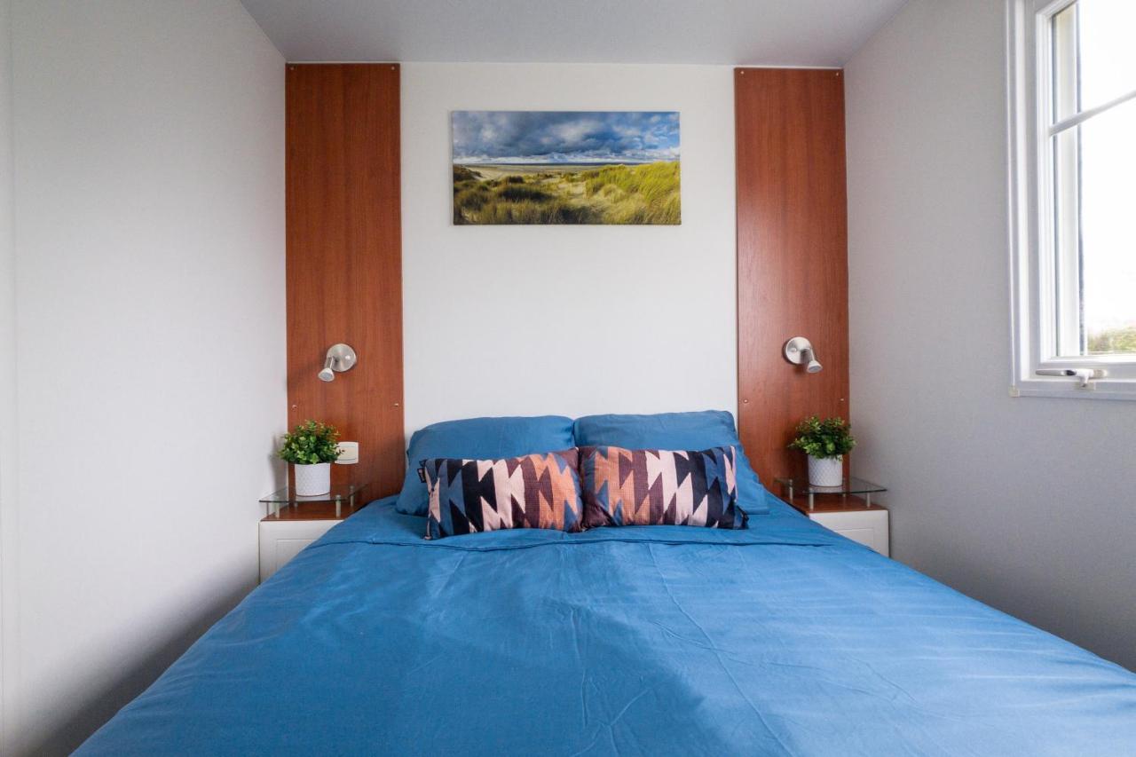 Knus En Modern Ingericht Chalet Met Gratis Wifi Villa Tzummarum Bagian luar foto